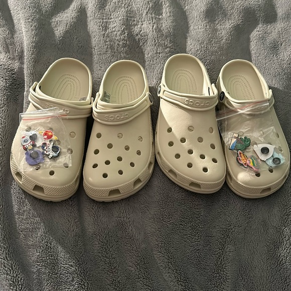Crocks! - Picture 1 of 1